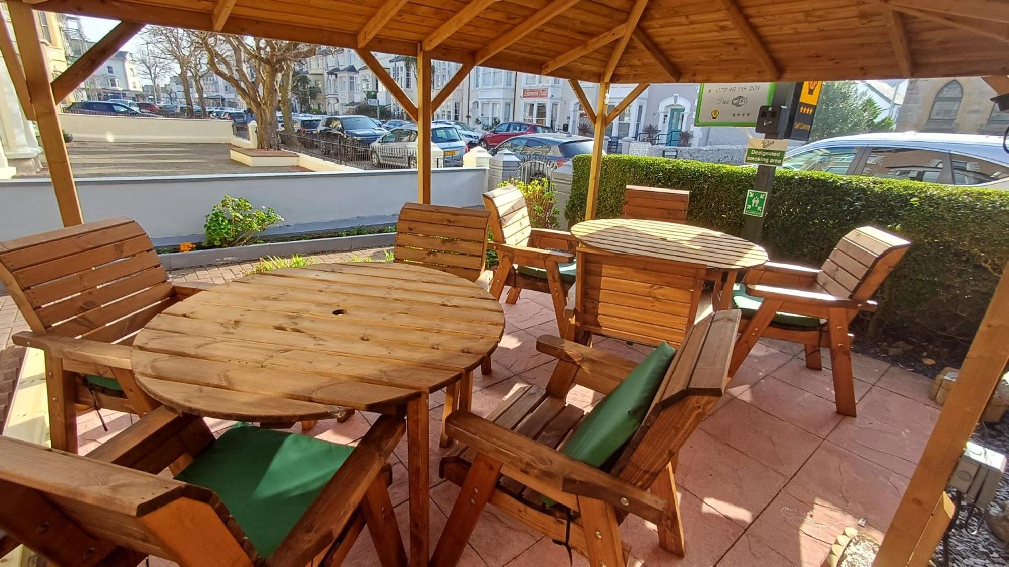 Morwenna Luxury Holiday Apartments Llandudno Exterior photo