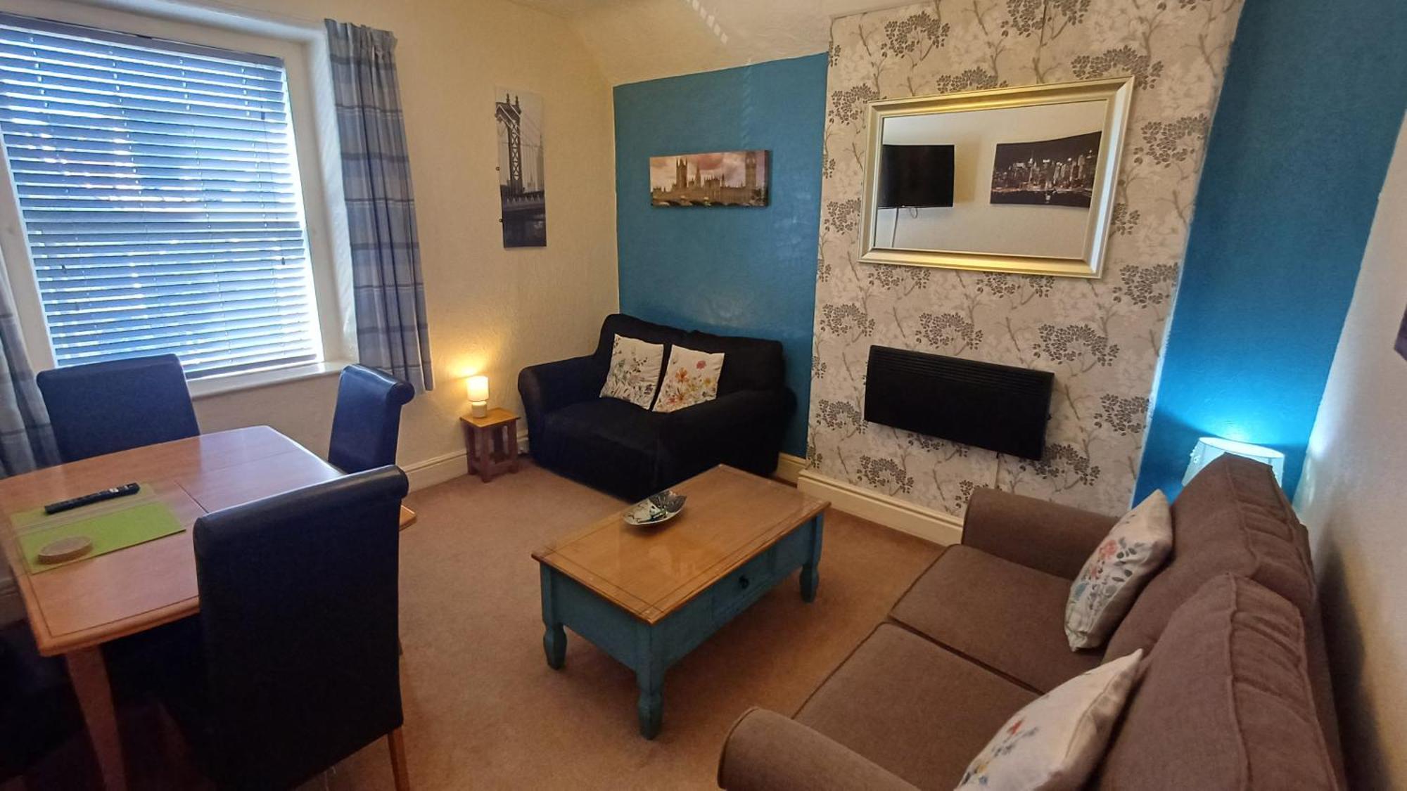 Morwenna Luxury Holiday Apartments Llandudno Exterior photo