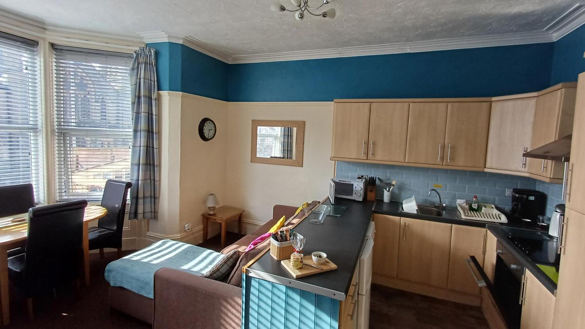 Morwenna Luxury Holiday Apartments Llandudno Exterior photo